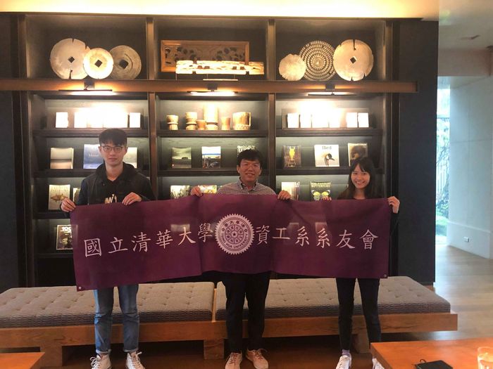 系友採訪小組與張豐願系友